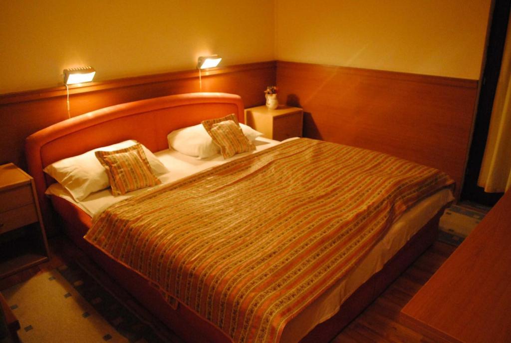 Motel Kiwi Grude 객실 사진
